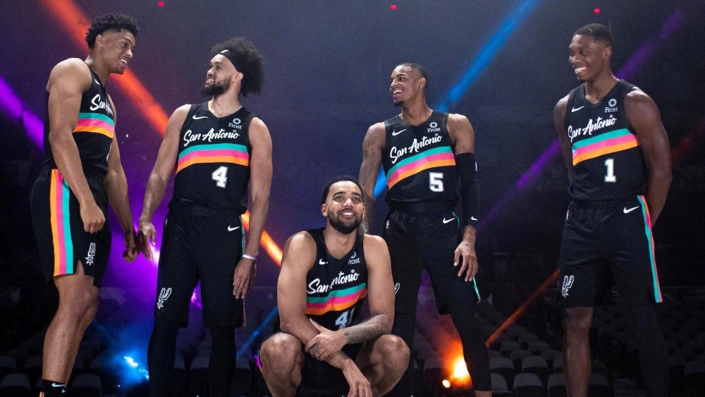 全运会参赛队员回归U22训练，安东尼奥强调传球准确性（U22队迎回全运会球员，安东尼奥着重强化传球精准度）