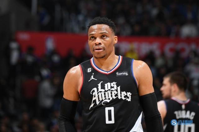 麦卡利斯特：赛季初对我来说不太理想，我在慢慢找回状态（麦卡利斯特：开季不理想，正逐步回到正轨）