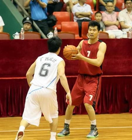 称重仪式结束，迭戈·帕切科与凯文·勒勒·萨乔将在明日对决（称重落幕，迭戈·帕切科与凯文·勒勒·萨乔明日开战）