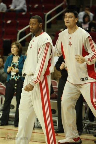 魏祥鑫：我还不是“全村的希望”，争取能踢出来在欧洲立足（魏祥鑫：离“全村的希望”还早，目标是在欧洲站稳脚跟）