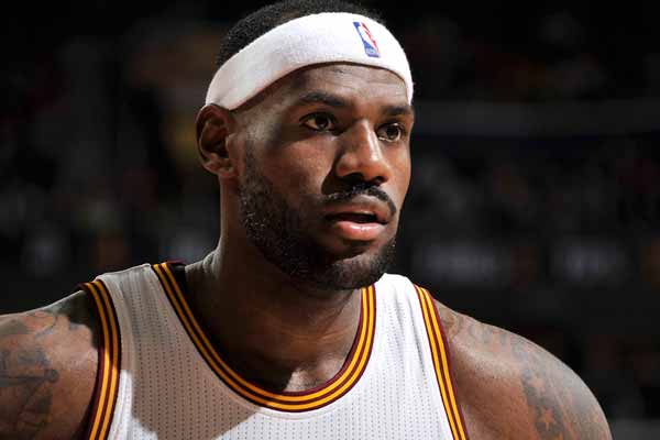 2025足协杯决赛前瞻：北京国安成就五冠荣耀？河南队新王加冕？（2025足协杯决战前瞻：北京国安冲击第五冠，河南队力争加冕新王）